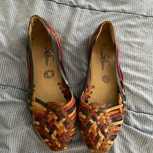 Artesanal Mexican leather shoes